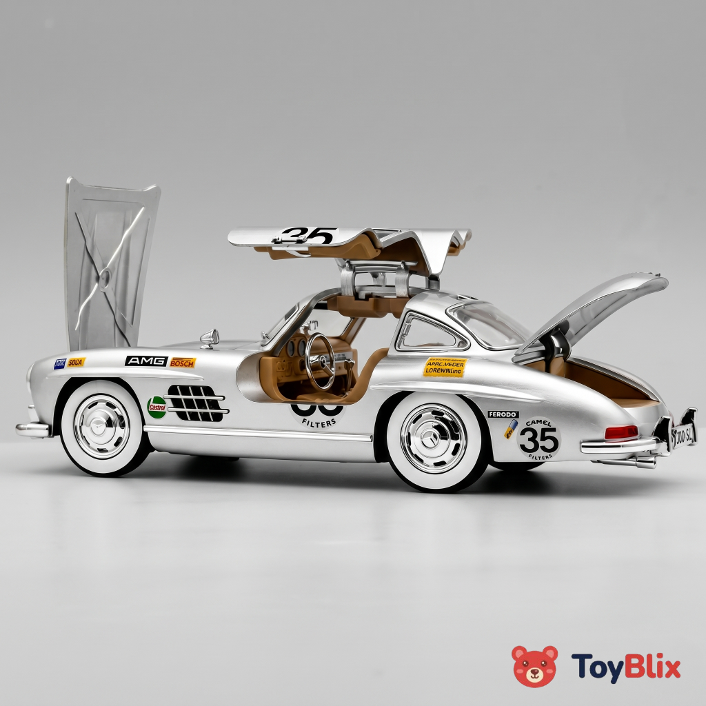 Mercedes AMG-300SL Vintage 1:24 Scale Die-Cast Racing Car